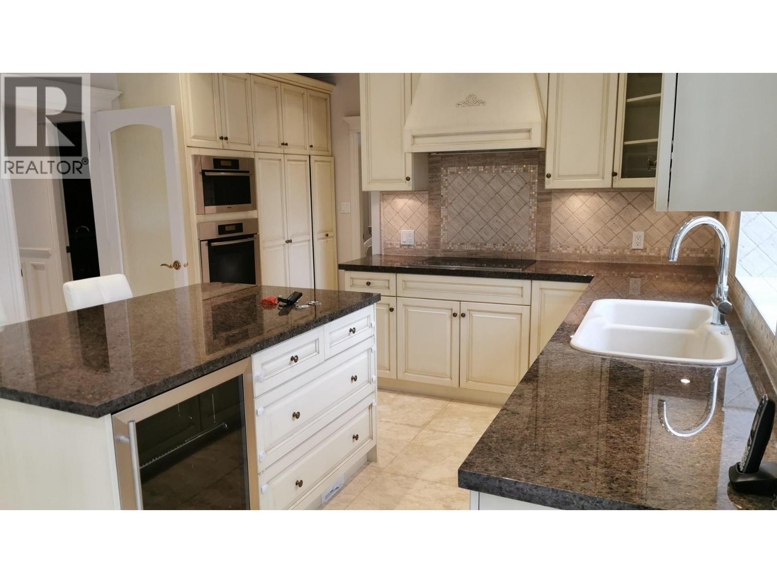 1328 Dogwood Avenue, Vancouver, British Columbia  V6P 1J8 - Photo 10 - R3174251