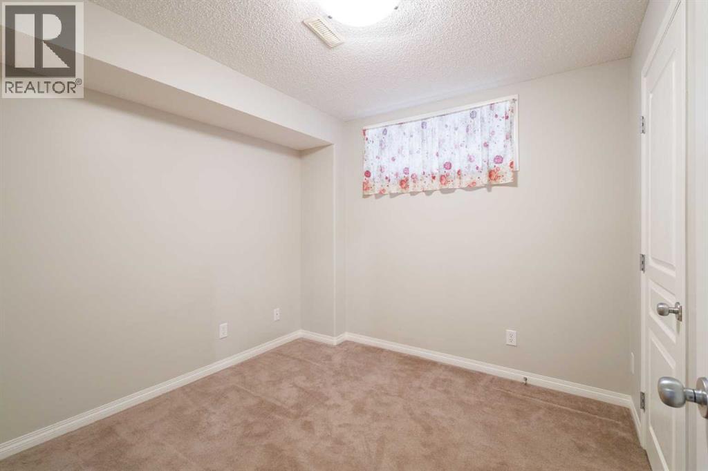 53 Sherwood Way Nw, Calgary, Alberta T3R 1M7 - Photo 40 - A2345010