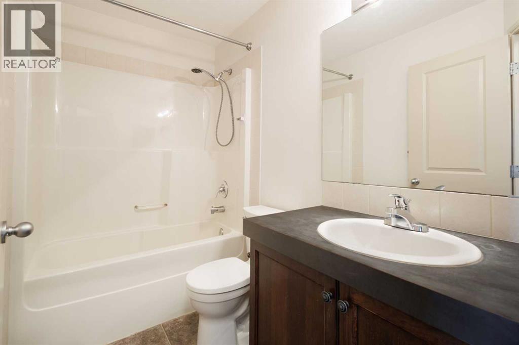 53 Sherwood Way Nw, Calgary, Alberta T3R 1M7 - Photo 35 - A2345010