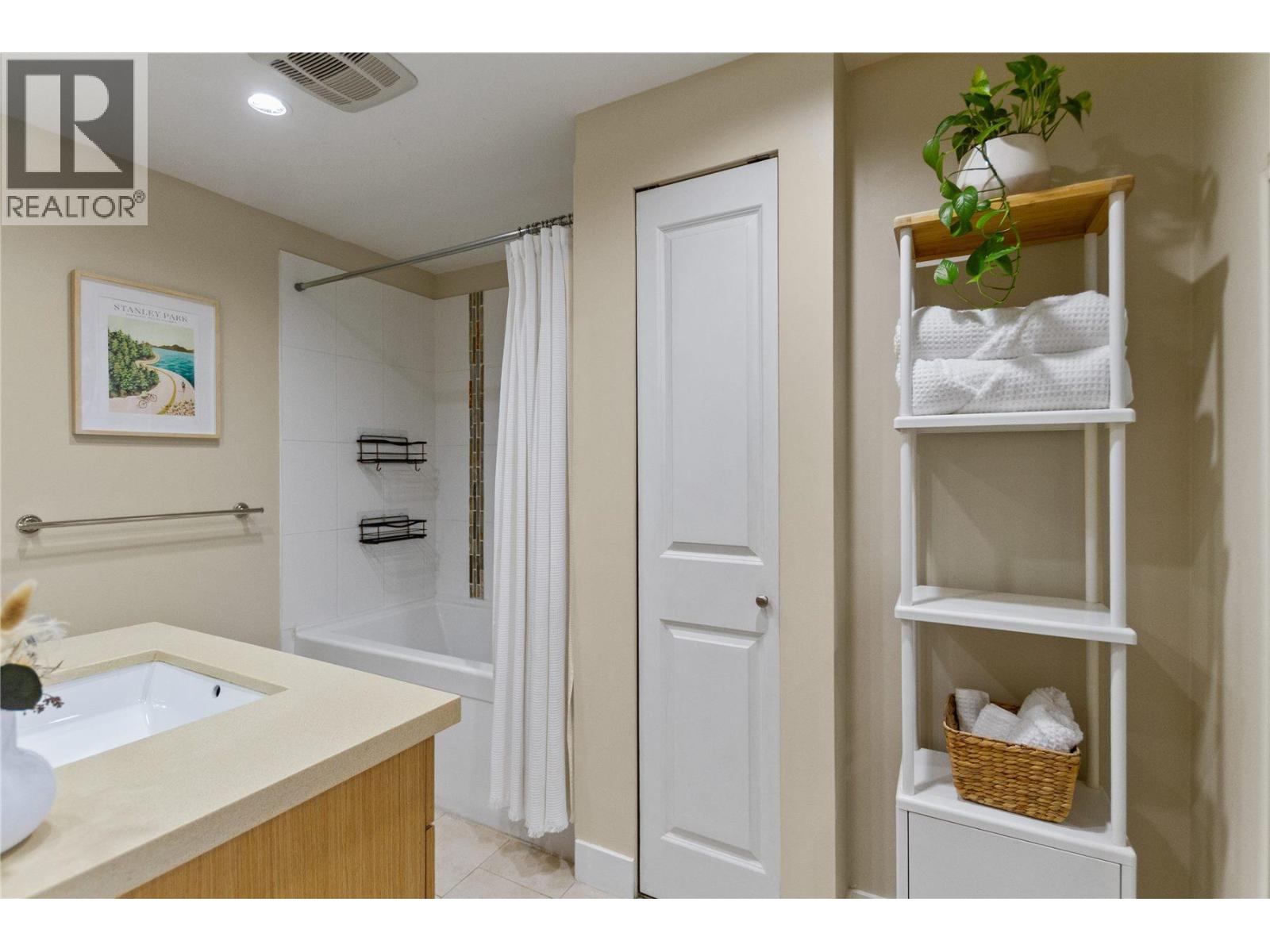 308 1833 Crowe Street, Vancouver, British Columbia  V5Y 0A2 - Photo 14 - R3174856