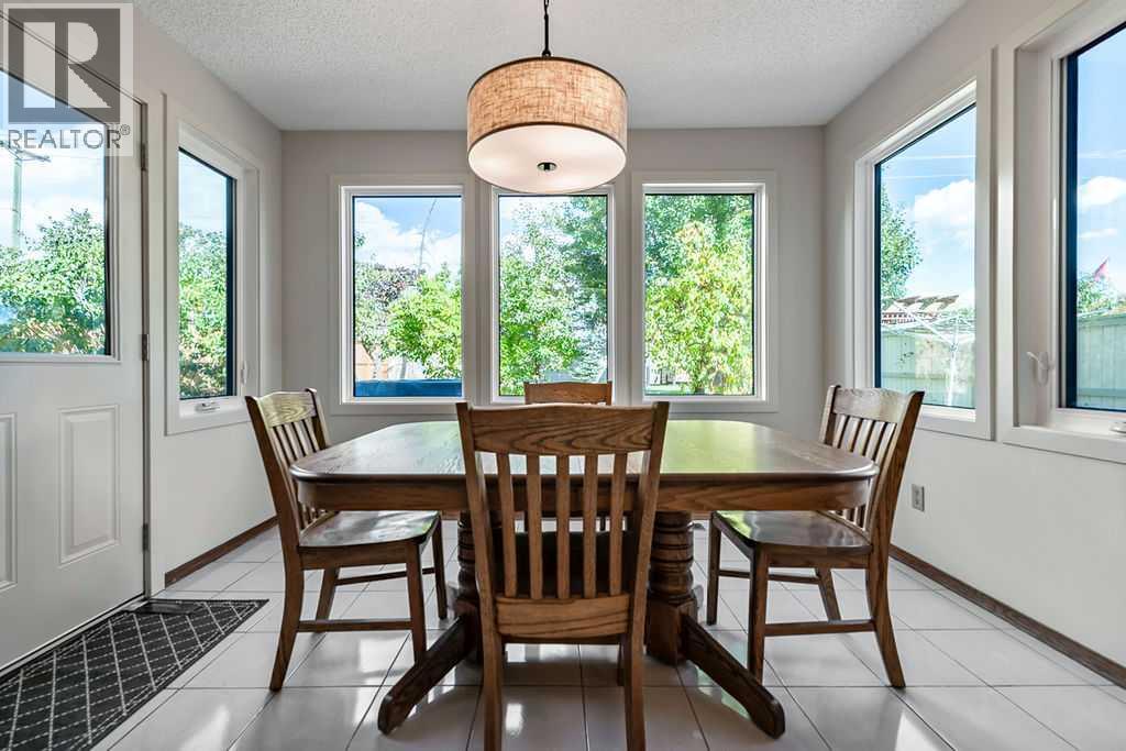 56 Bernard Way Nw, Calgary, Alberta  T3K 2E9 - Photo 9 - A2349994