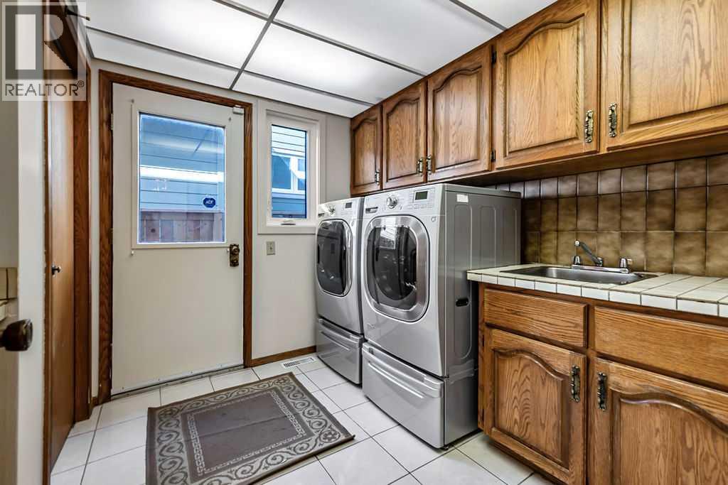 56 Bernard Way Nw, Calgary, Alberta  T3K 2E9 - Photo 13 - A2349994