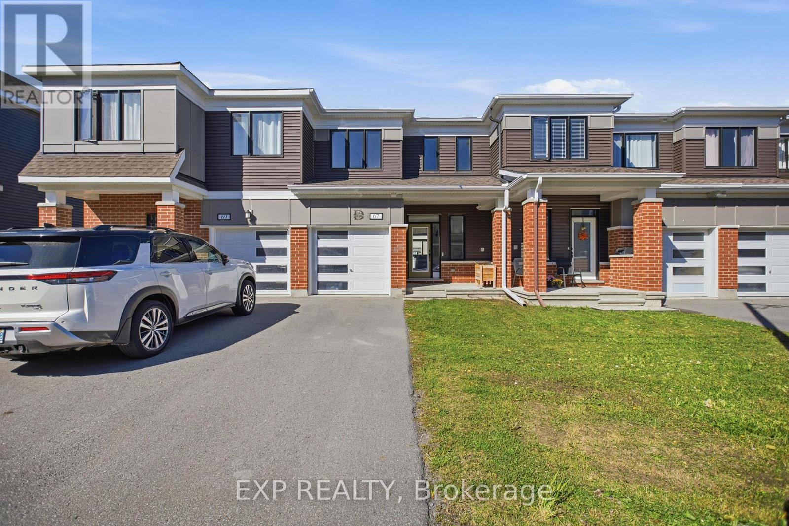 67 CASPIAN ROW, Ottawa, Ontario