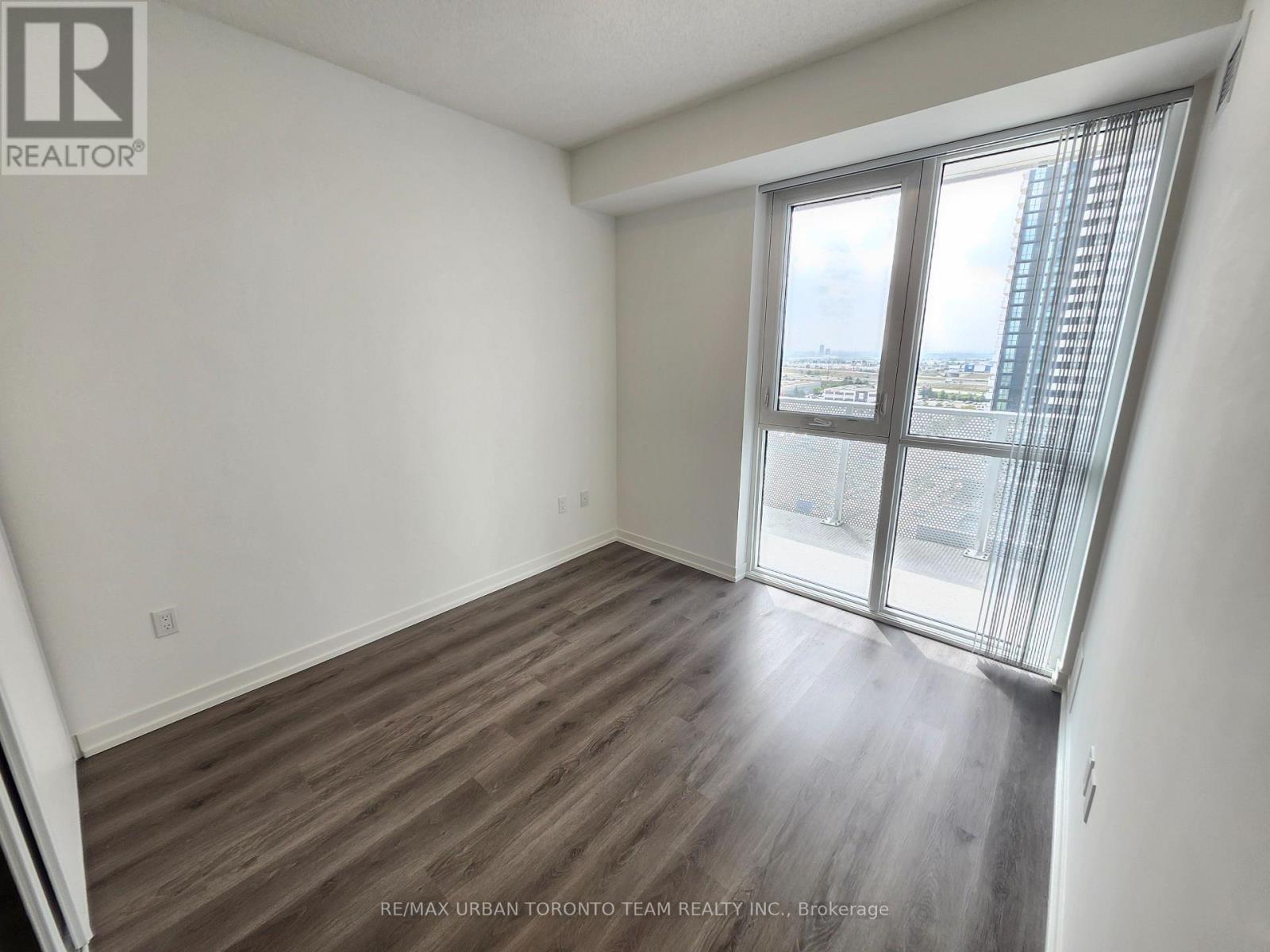 1215 - 28 Interchange Way, Vaughan (Vaughan Corporate Centre), Ontario  L4K 0P8 - Photo 5 - N14031824