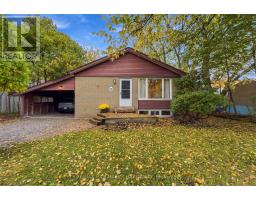 11 DAVIDSON ROAD, Aurora, Ontario