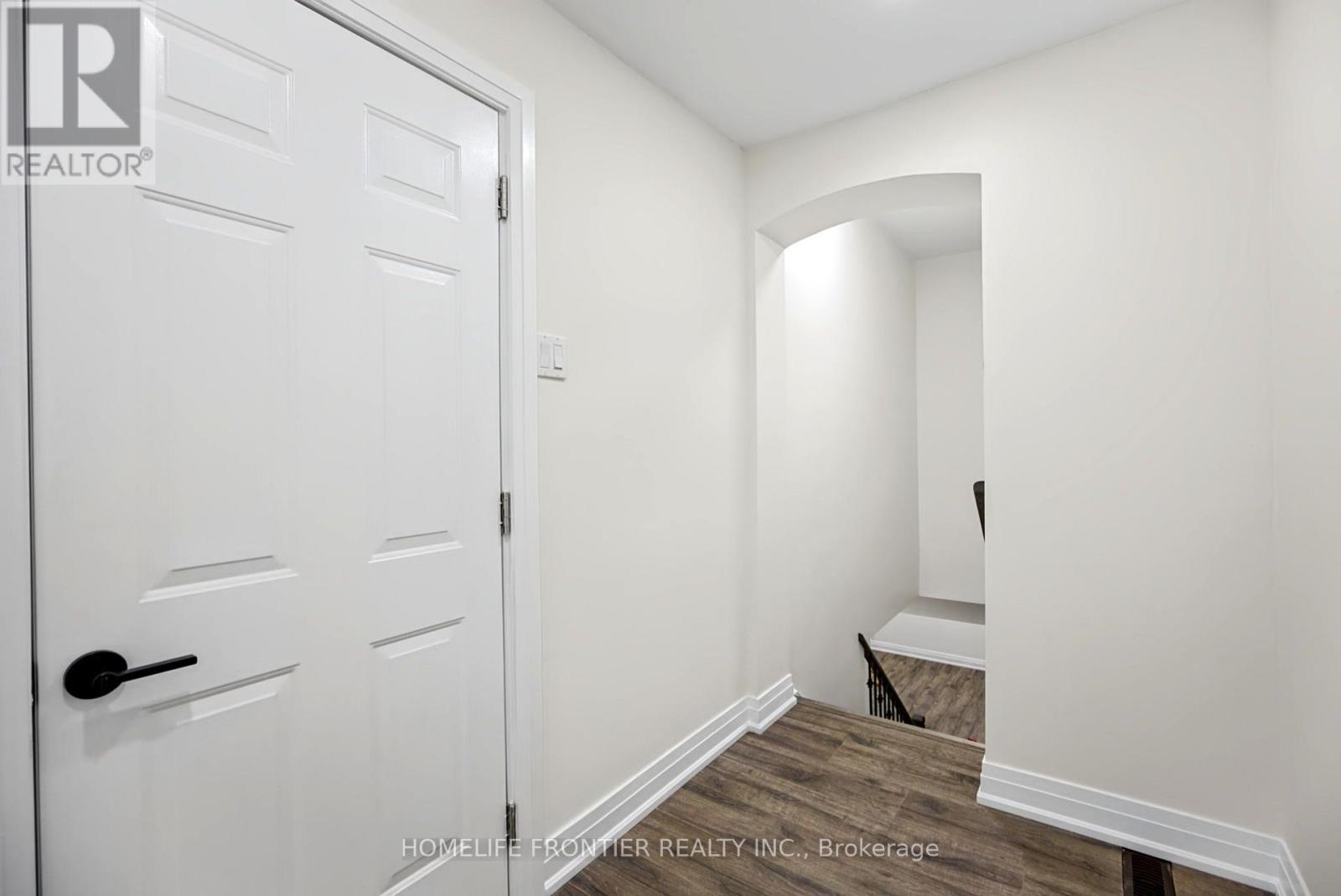 281 Hillcrest Road, Georgina, Ontario  L4P 3C8 - Photo 35 - N14031916