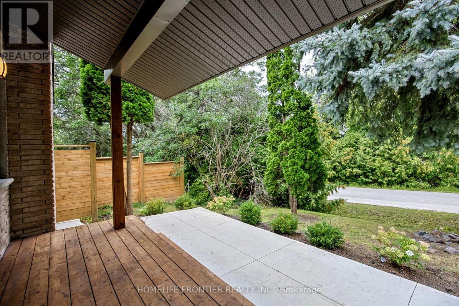 281 Hillcrest Road, Georgina, Ontario  L4P 3C8 - Photo 4 - N14031916