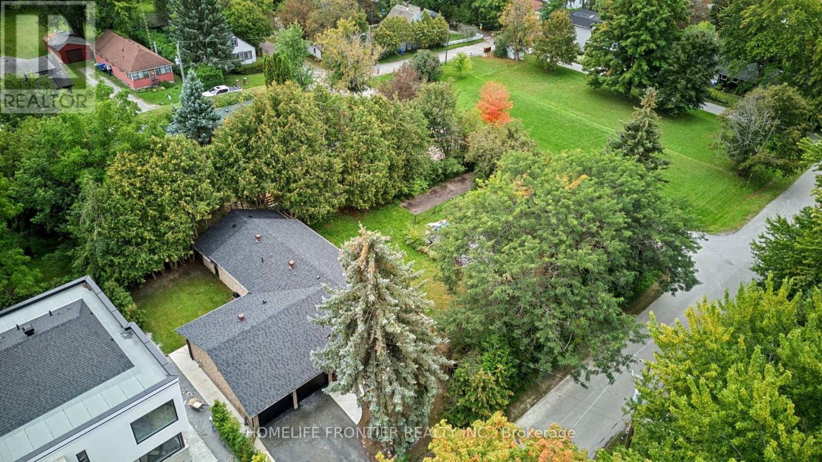 281 Hillcrest Road, Georgina, Ontario  L4P 3C8 - Photo 8 - N14031916