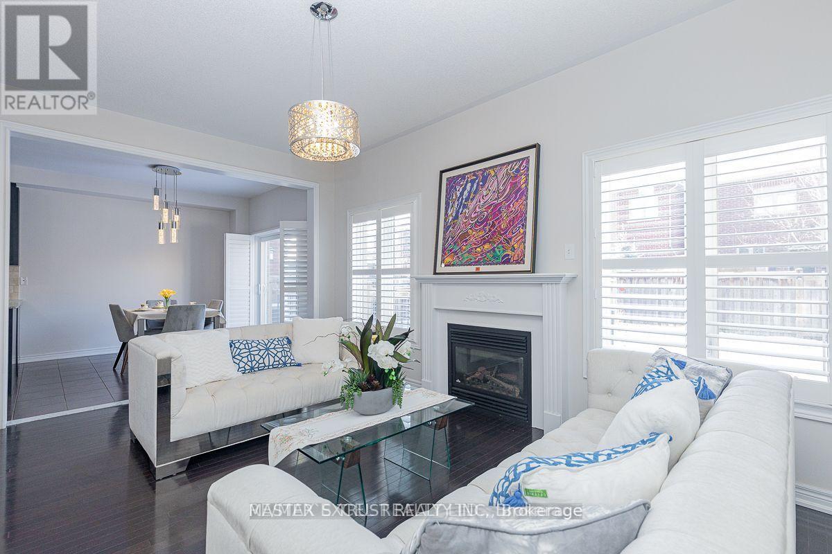 47 Pelister Drive, Markham, Ontario  L6E 0M7 - Photo 3 - N14031962