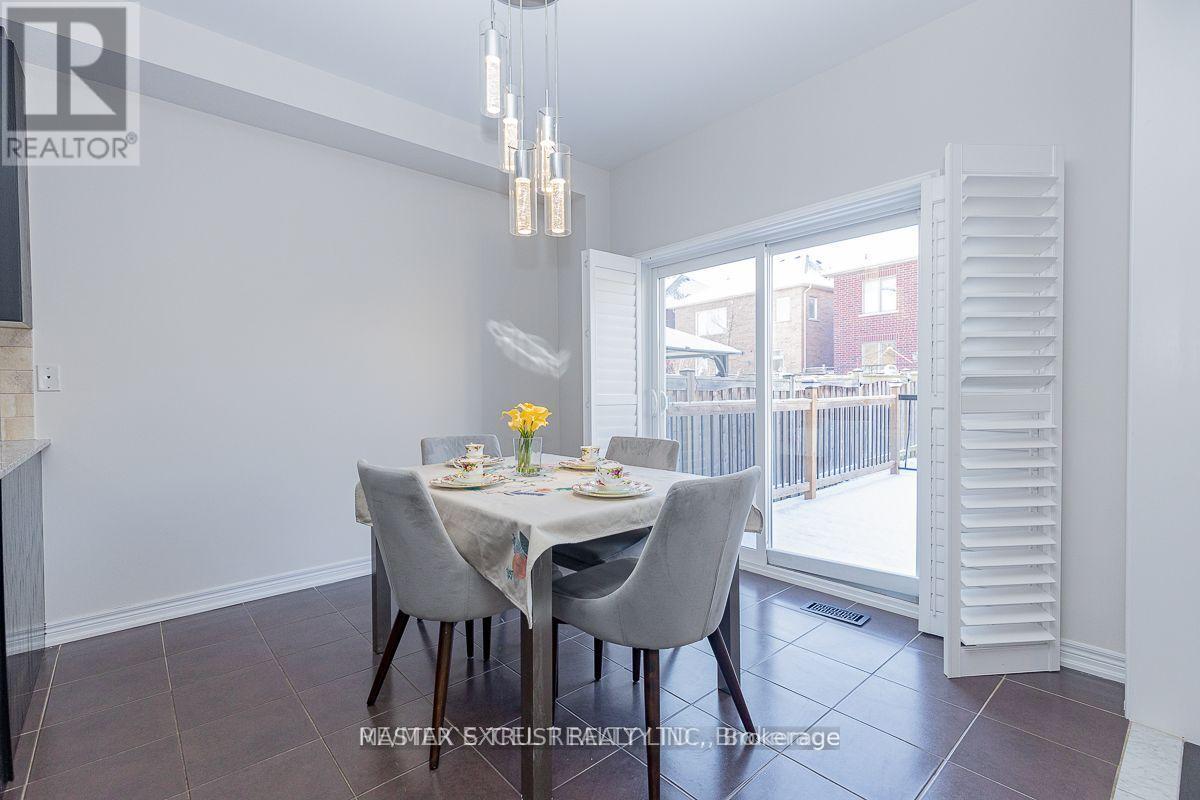 47 Pelister Drive, Markham, Ontario  L6E 0M7 - Photo 4 - N14031962