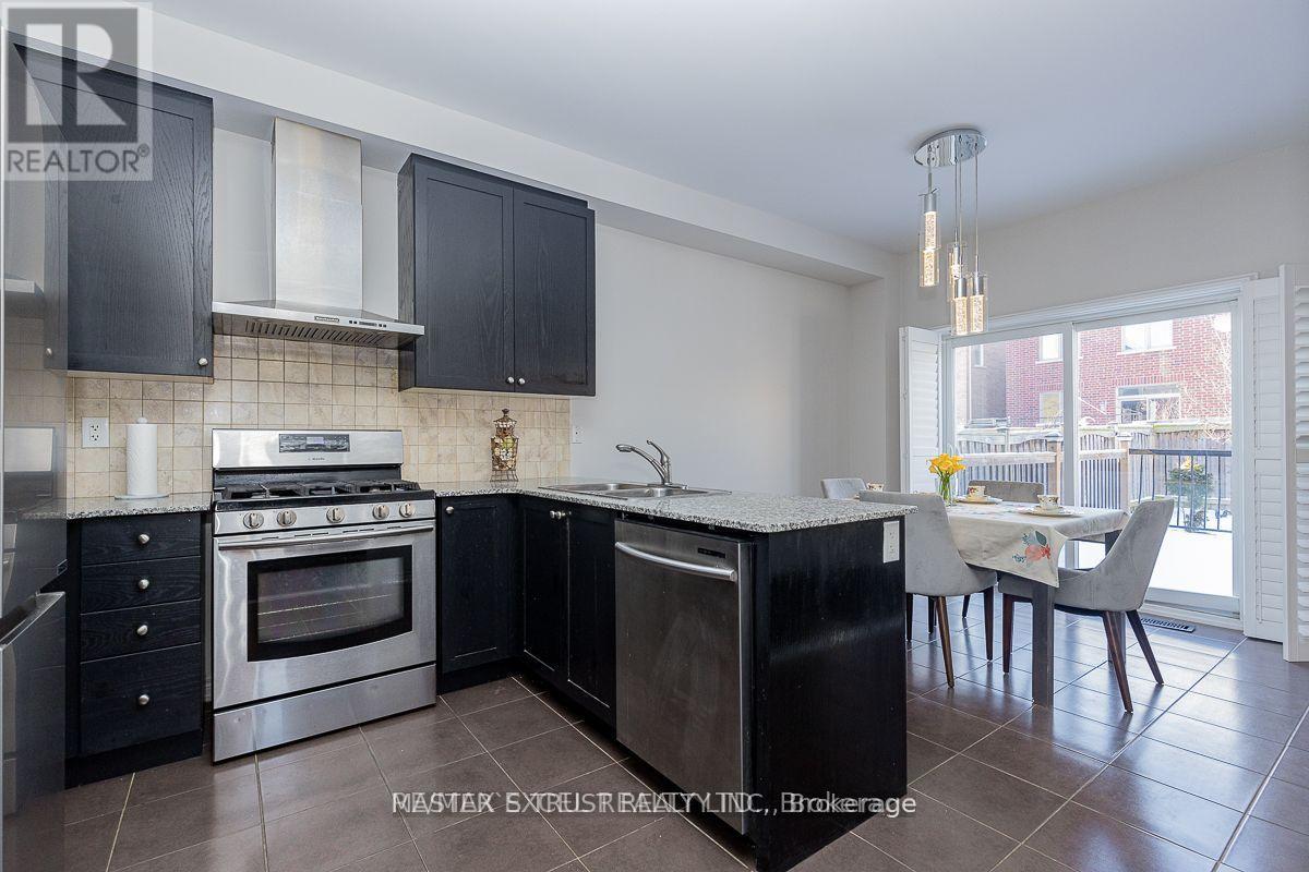 47 Pelister Drive, Markham, Ontario  L6E 0M7 - Photo 7 - N14031962