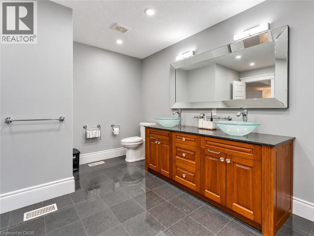 444 Thomas Slee Drive, Kitchener, Ontario  N2P 2X6 - Photo 24 - 40869660