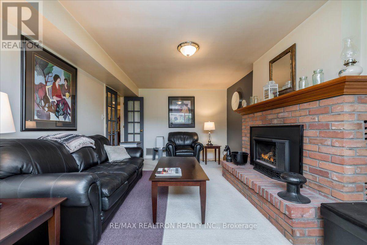 37 Toboggan Hill Drive, Orillia, Ontario  L3V 7R1 - Photo 17 - S14031846