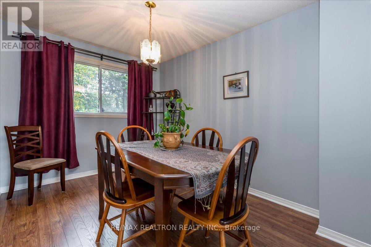 37 Toboggan Hill Drive, Orillia, Ontario  L3V 7R1 - Photo 5 - S14031846