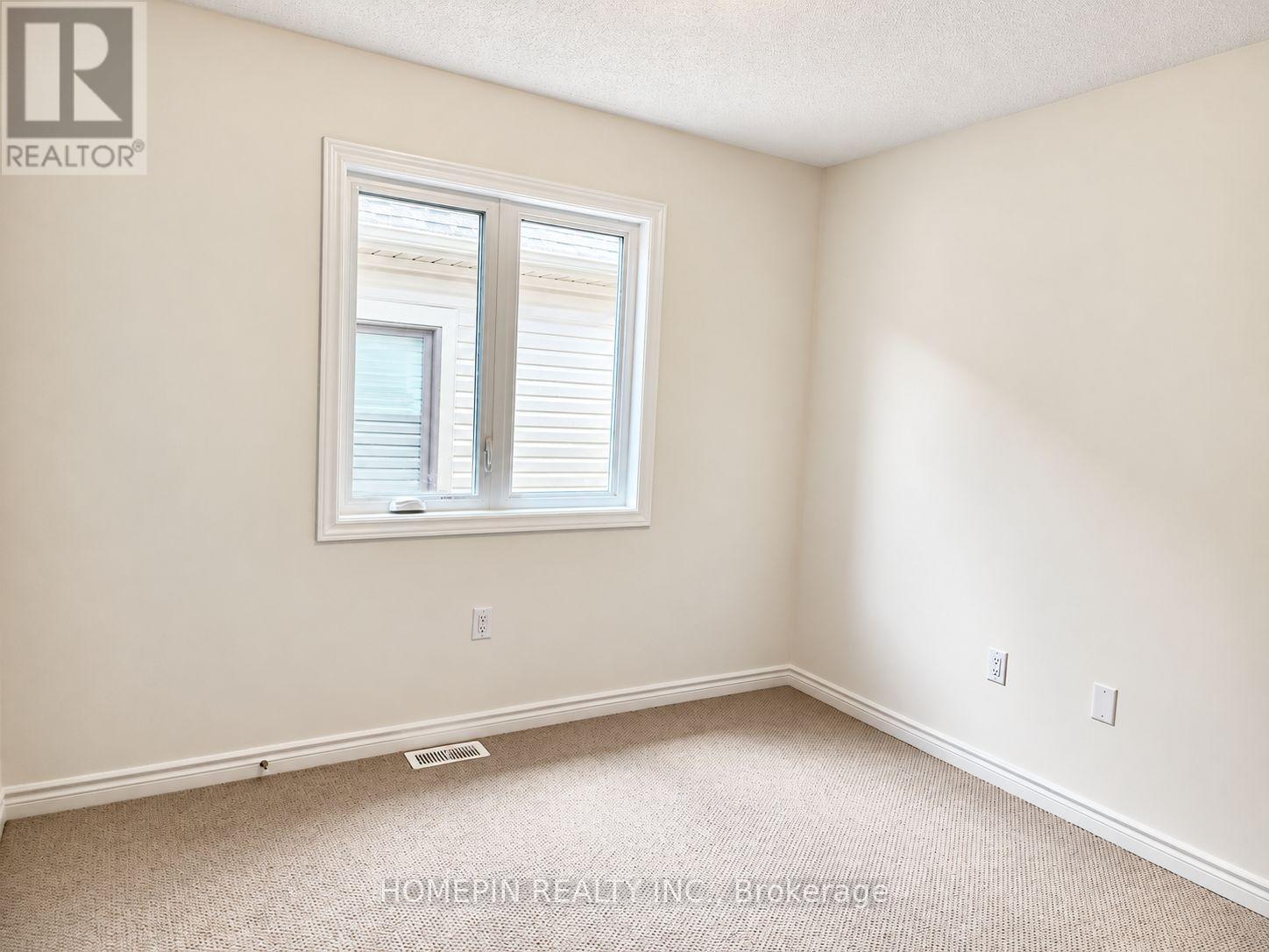 21 Phoenix Boulevard, Barrie, Ontario  L9S 2Z4 - Photo 17 - S14031926