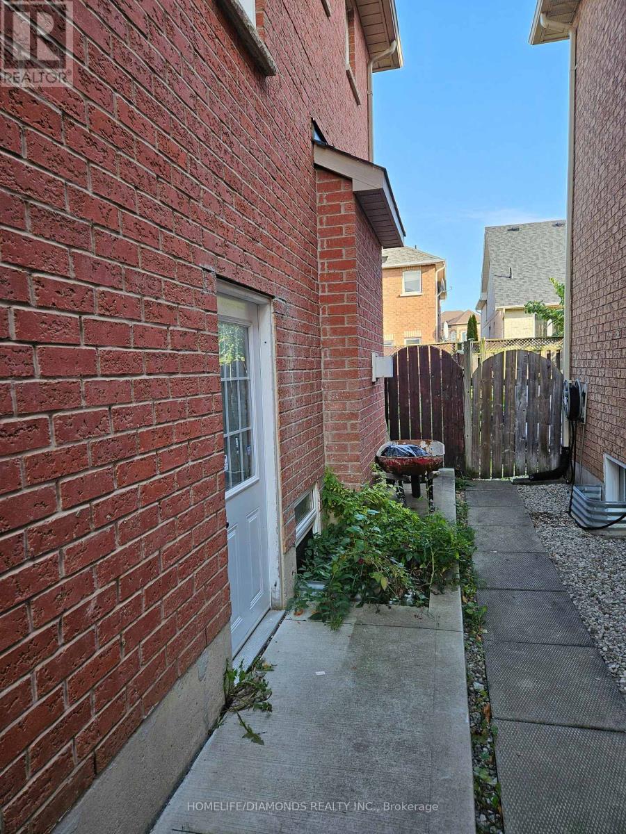 Bsmt - 73 Orchid Drive, Brampton, Ontario  L7A 2C4 - Photo 3 - W14031648