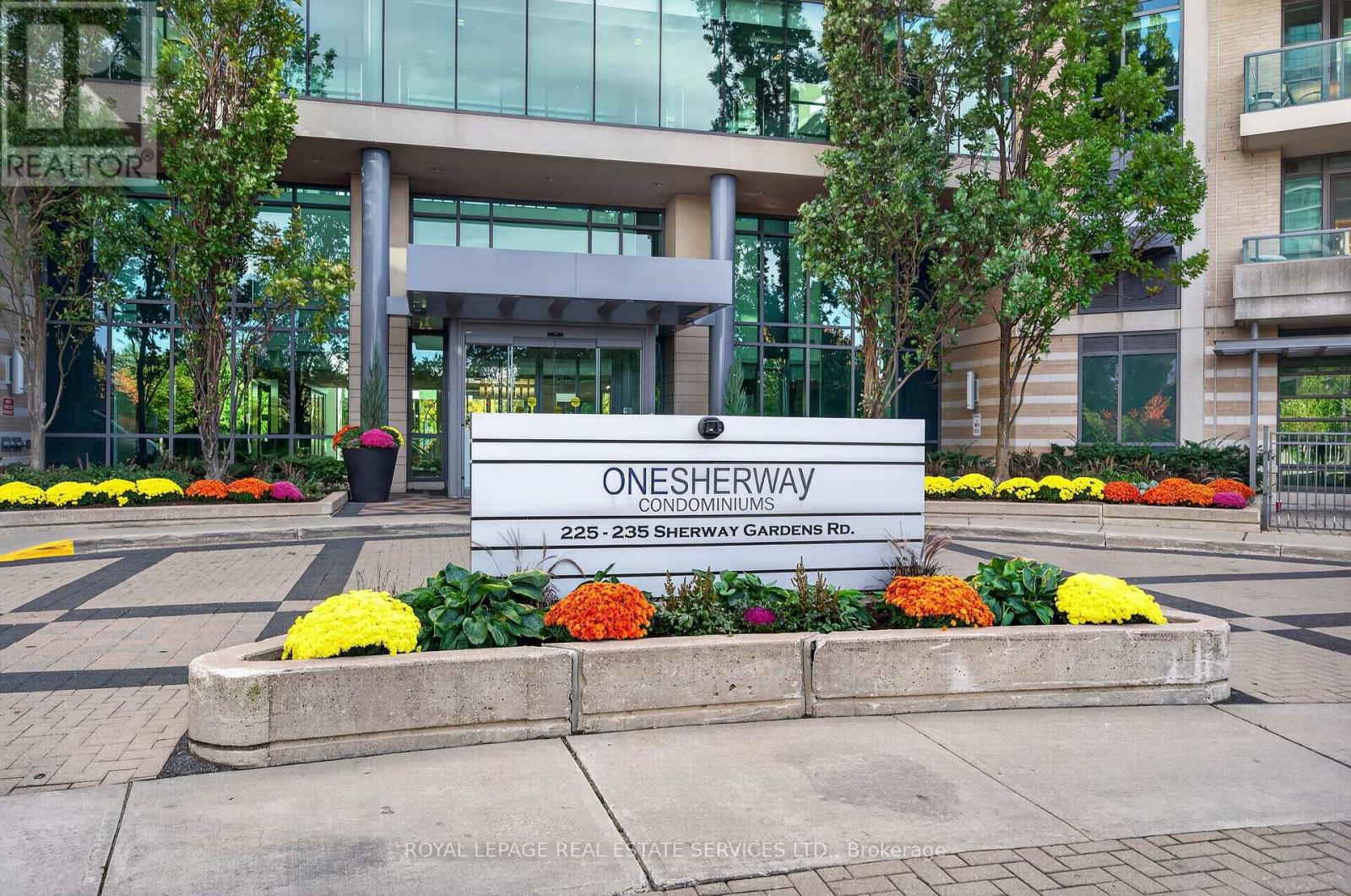 1401 - 235 Sherway Gardens Road, Toronto, Ontario  M9C 0A2 - Photo 3 - W14031714