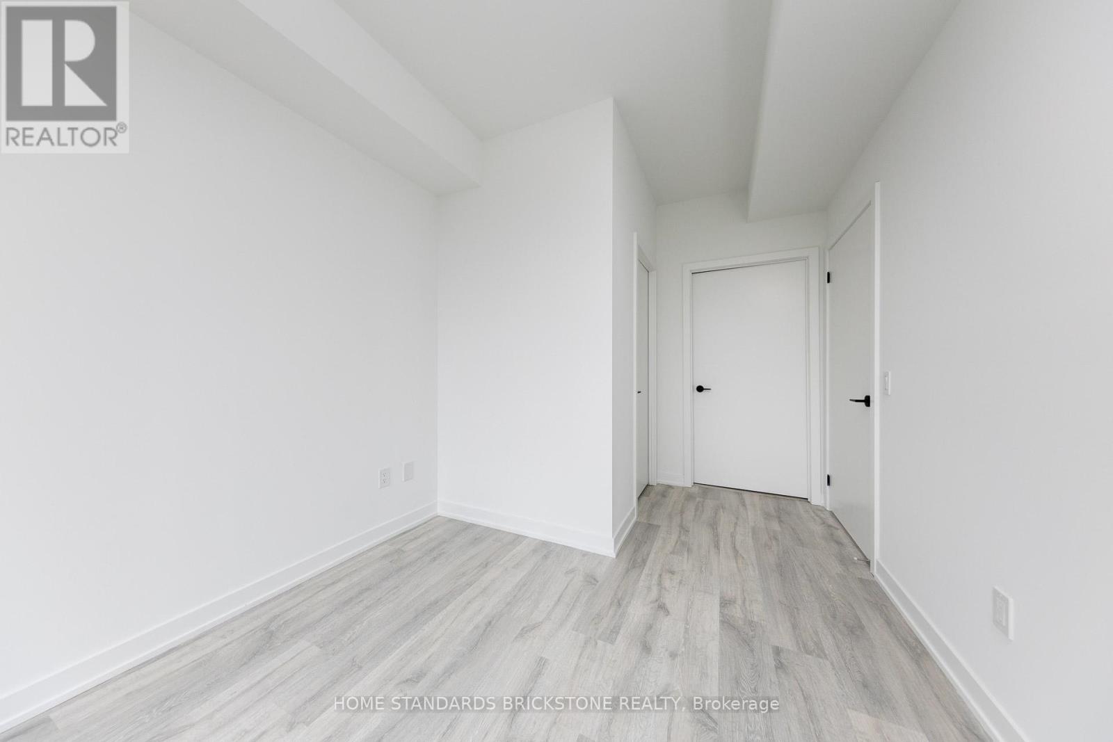 1012 - 220 Missinnihe Way, Mississauga, Ontario  L5H 0A9 - Photo 12 - W14031756