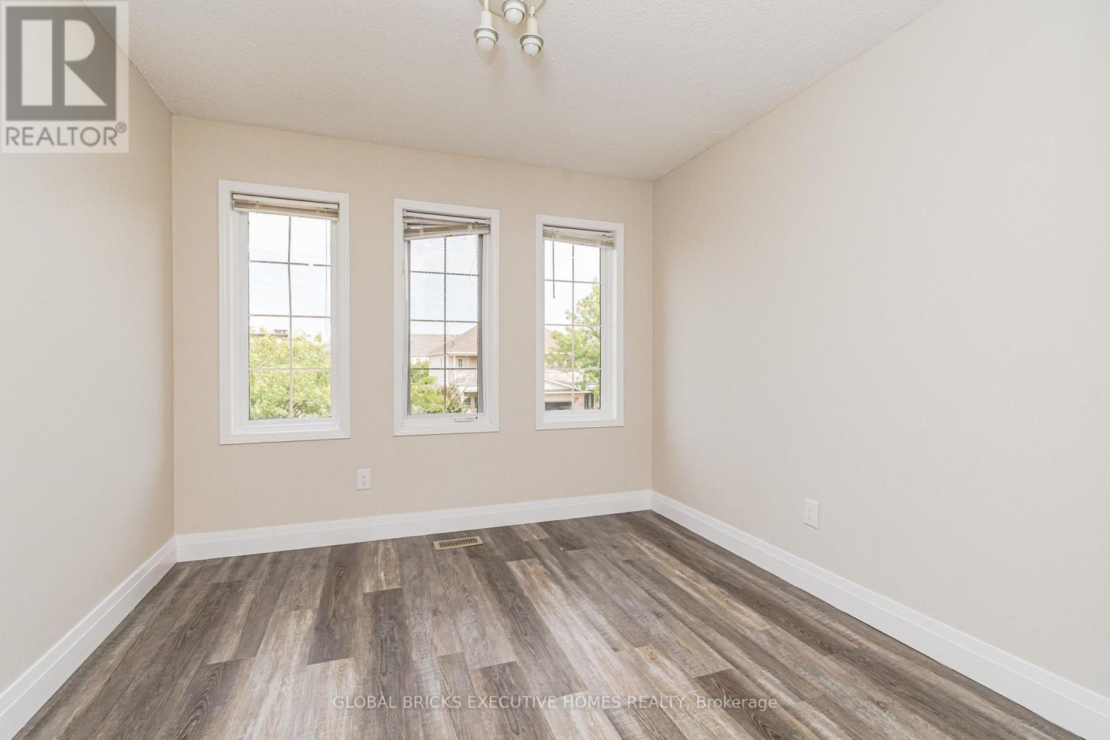 5100 Lampman Avenue, Burlington, Ontario  L7L 6L1 - Photo 18 - W14031784