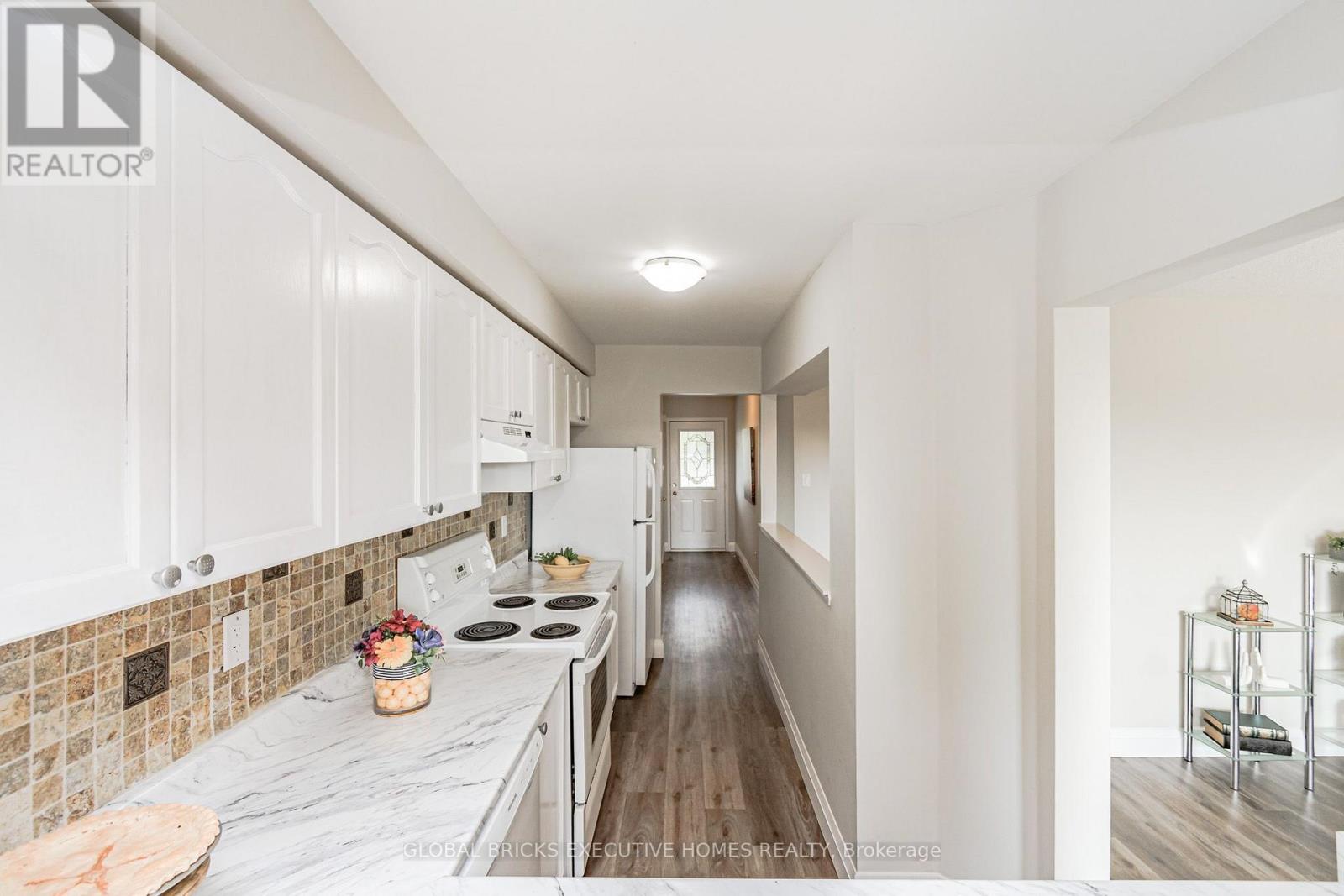 5100 Lampman Avenue, Burlington, Ontario  L7L 6L1 - Photo 9 - W14031784