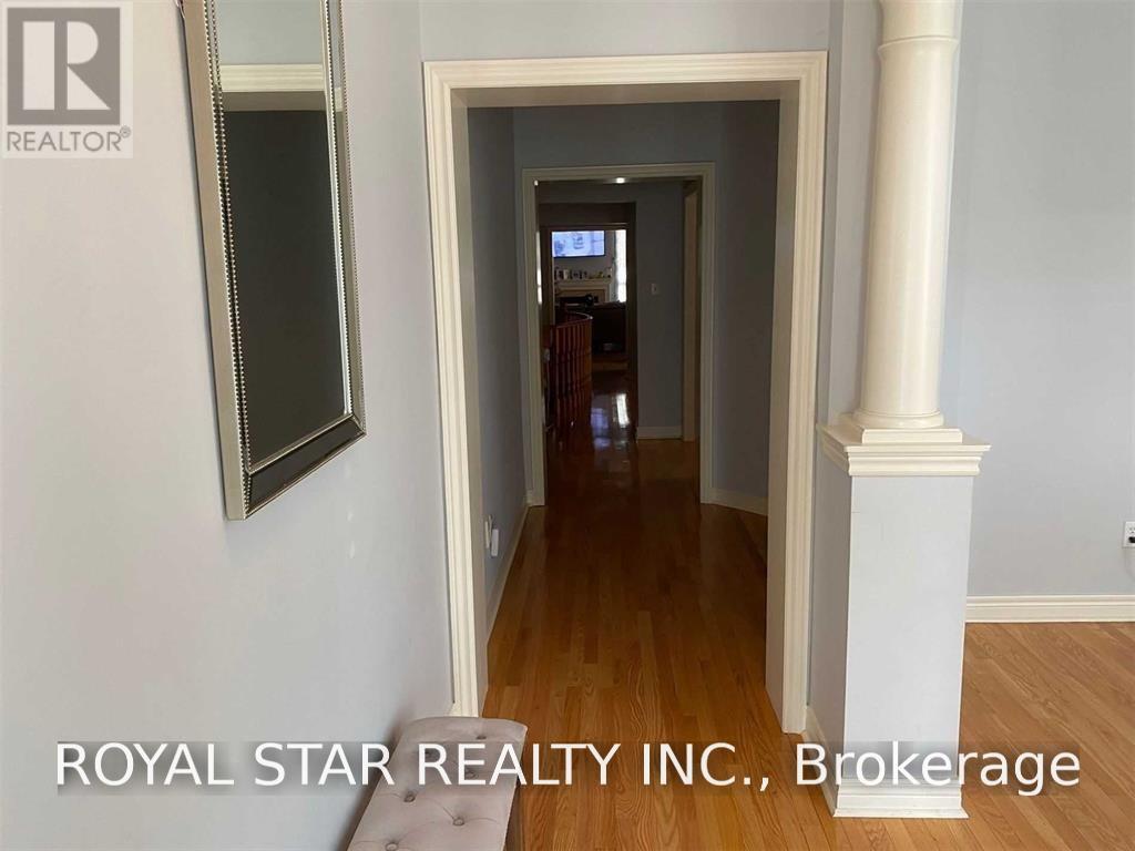 51 Pennyroyal Crescent, Brampton, Ontario  L6S 6J6 - Photo 8 - W14031806