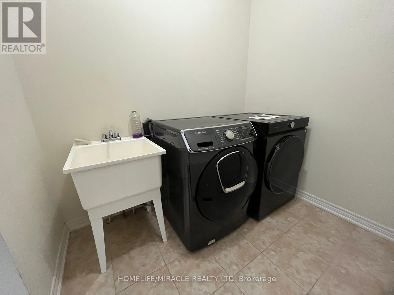 51 Dawes Road, Brampton, Ontario  L6X 5P1 - Photo 4 - W14031844