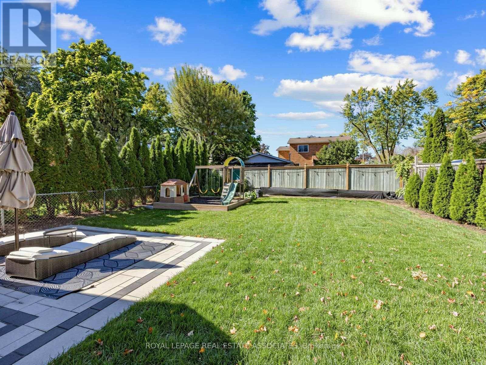 36 Jodphur Avenue, Toronto, Ontario  M9M 2J4 - Photo 36 - W14031864