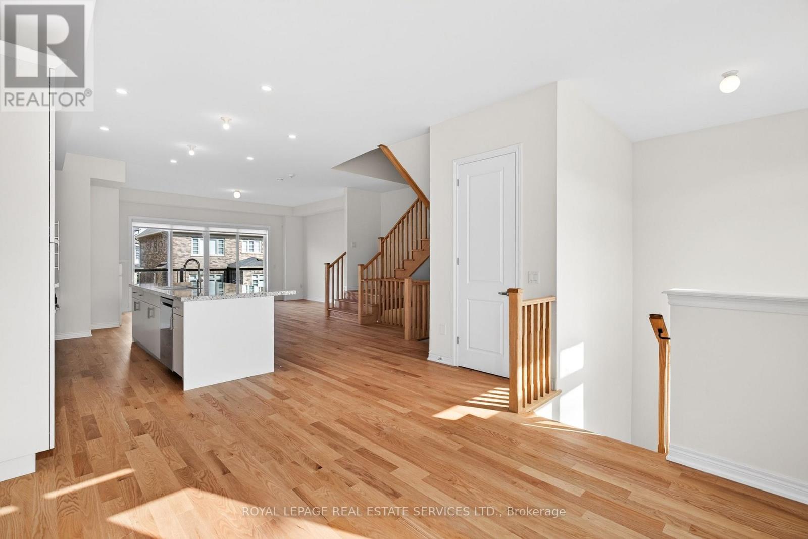 Unit 1 - 3203 Sixth Line, Oakville, Ontario  L6H 0V8 - Photo 7 - W14031880