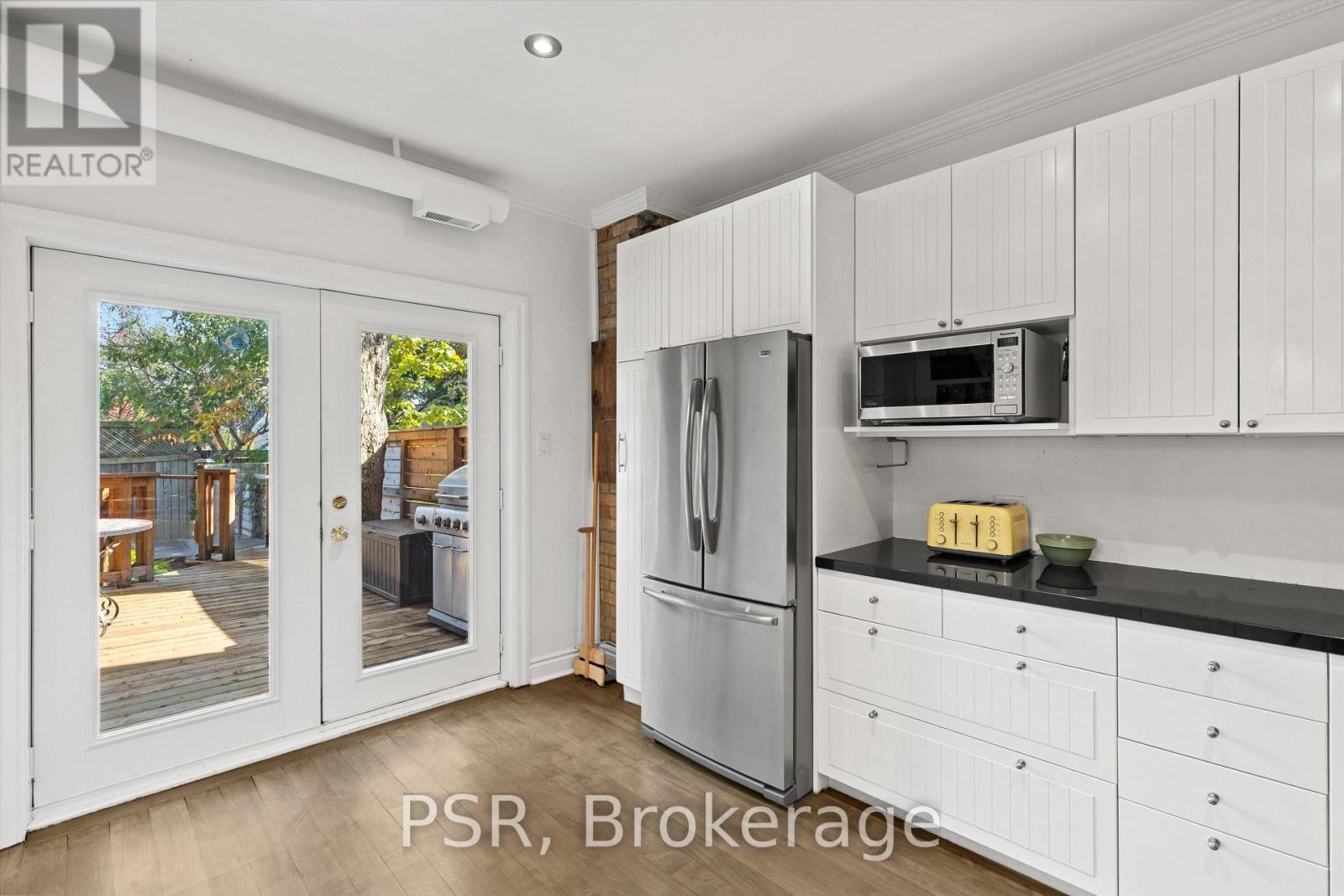 109 Macdonell Avenue, Toronto, Ontario  M6R 2A4 - Photo 12 - W14031958