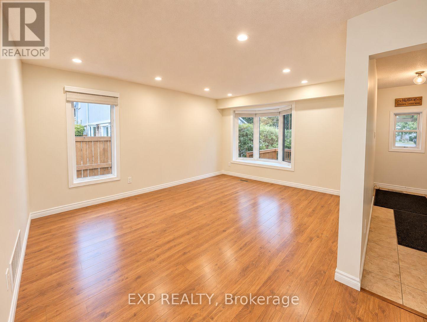 36 Scribner Court, Brampton, Ontario  L6Z 1M6 - Photo 7 - W14031964
