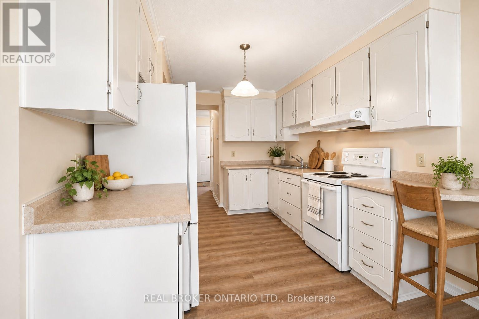 114 - 30 Green Valley Drive, Kitchener, Ontario N2P 1G8 - Photo 8 - X13787616