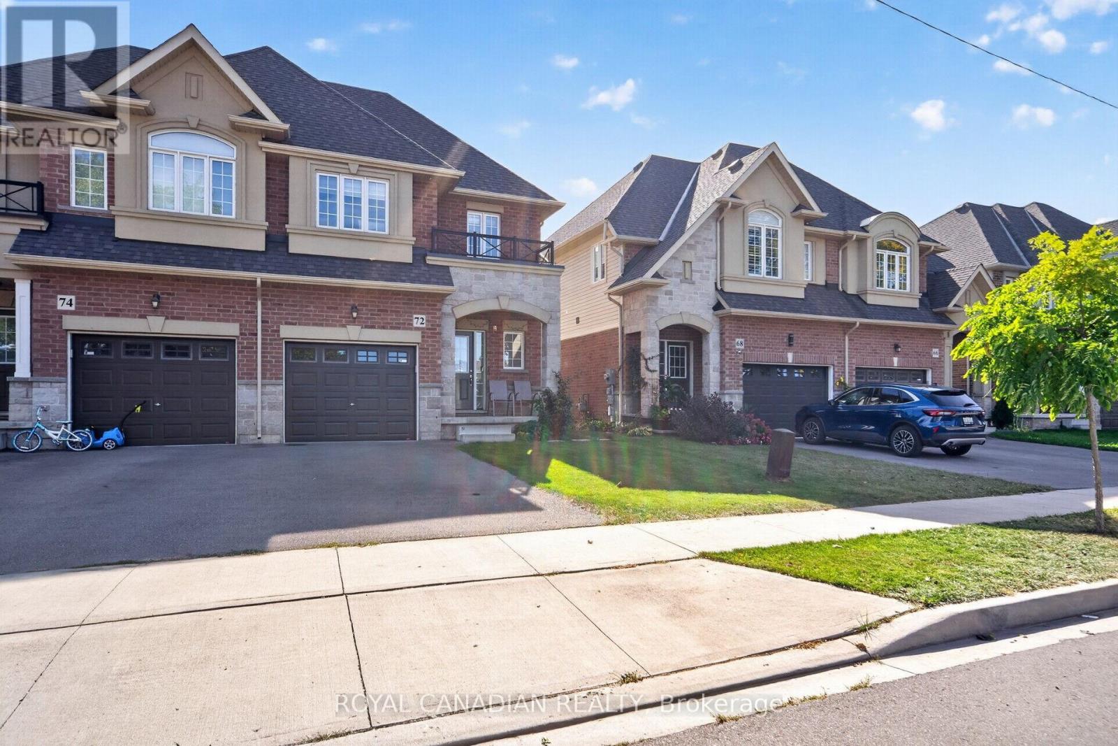 72 Bobolink Road, Hamilton, Ontario  L9A 2P5 - Photo 3 - X14031696