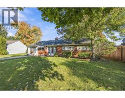 914 Retlaw DRIVE, Sarnia, Ontario