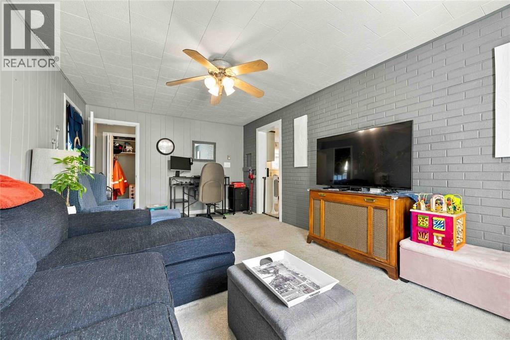 914 Retlaw Drive, Sarnia, Ontario  N7V 2X1 - Photo 22 - 26025186