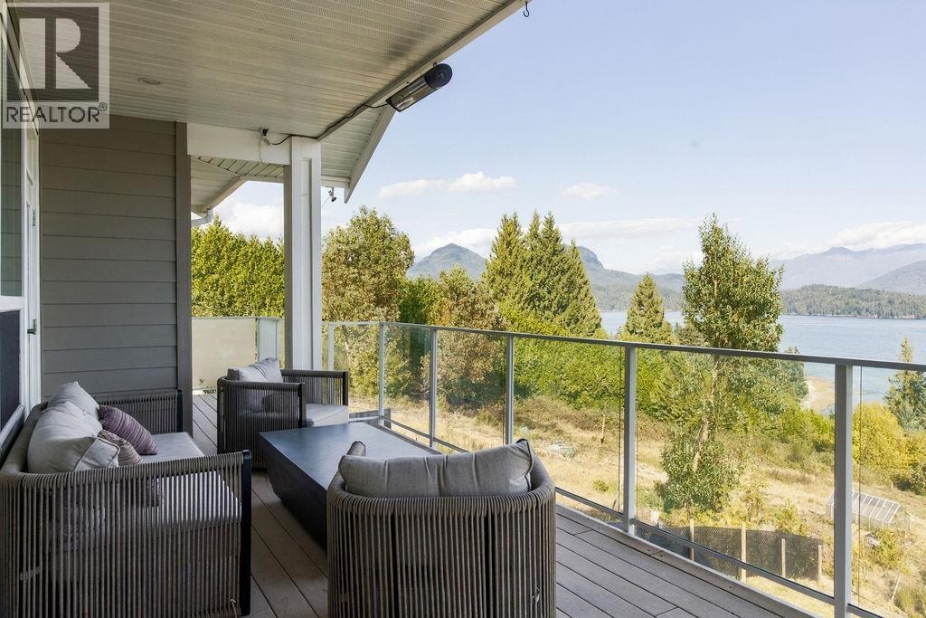 1208 St Andrews Road, Gibsons, British Columbia  V0N 1V1 - Photo 17 - R3170945