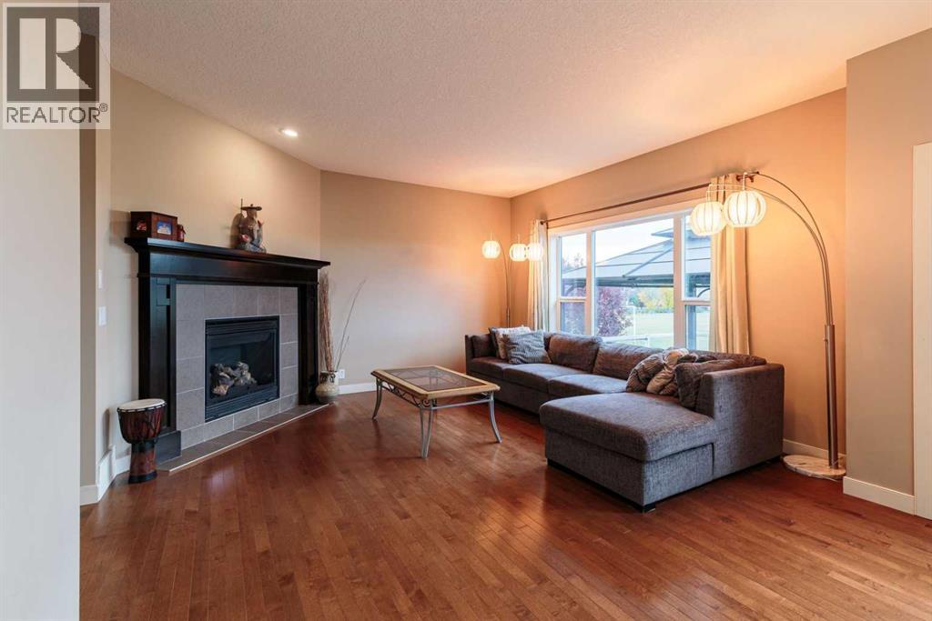 49 Everhollow Avenue Sw, Calgary, Alberta  T2Y 0A9 - Photo 4 - A2350152