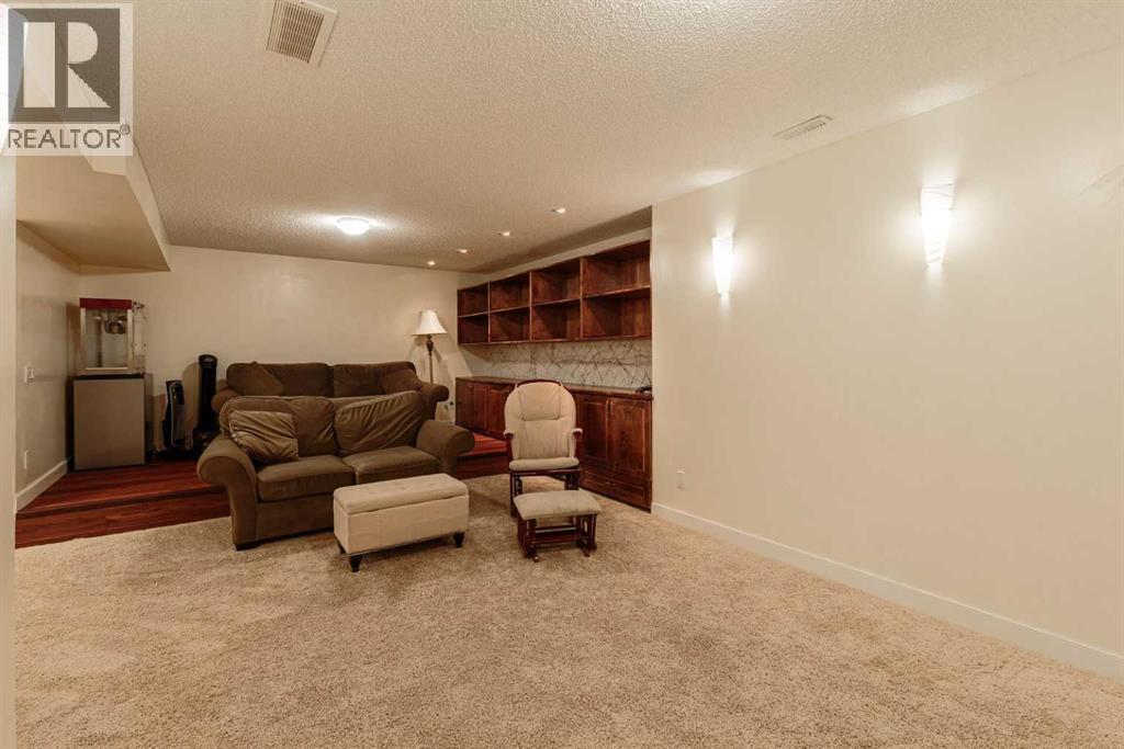 49 Everhollow Avenue Sw, Calgary, Alberta  T2Y 0A9 - Photo 21 - A2350152