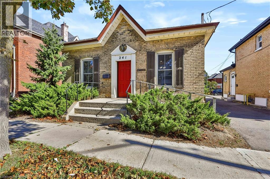 241 Brant Avenue, Brantford, Ontario  N3T 3J4 - Photo 1 - 40869331