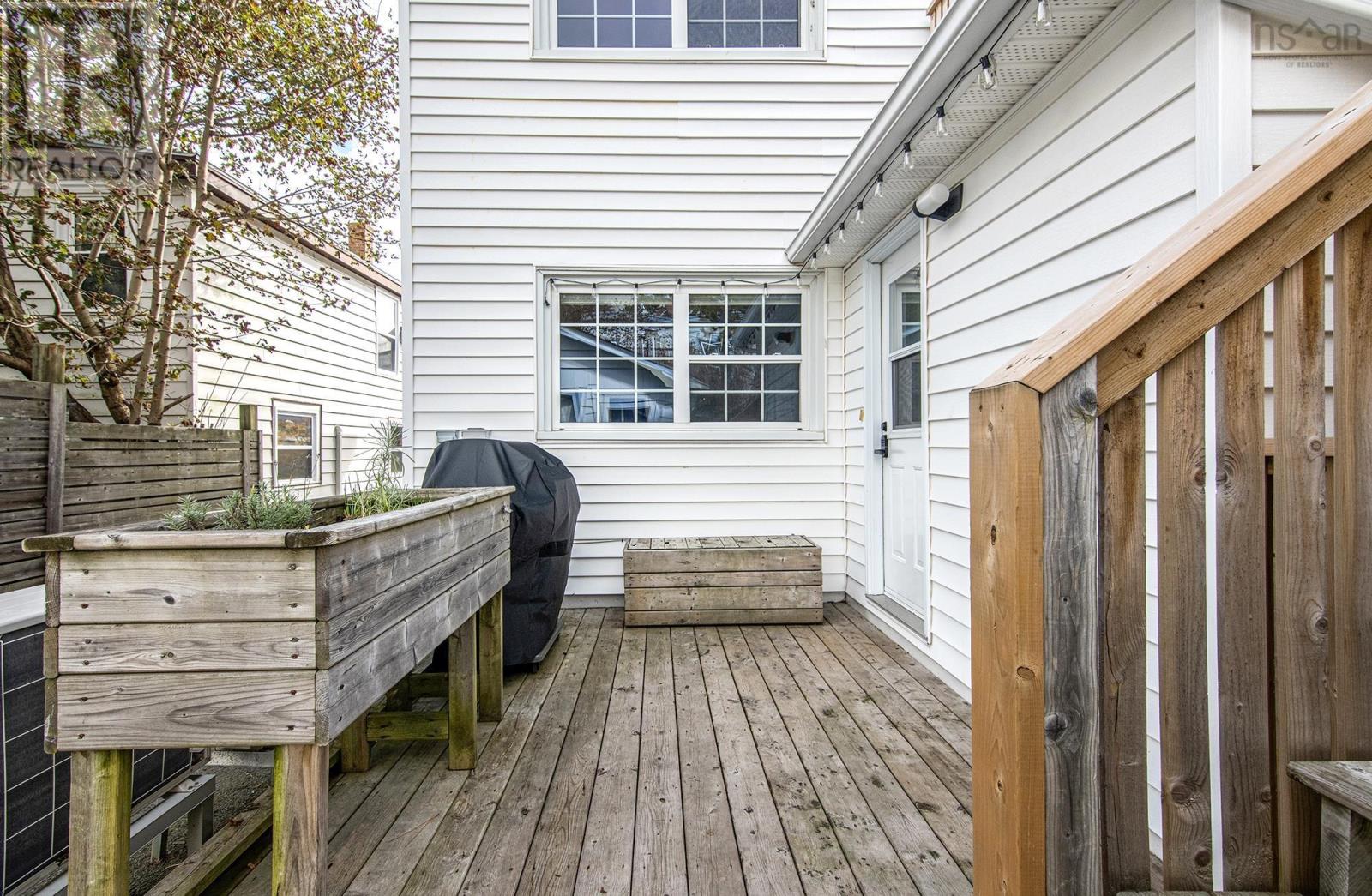 5879 Stairs Street, Halifax, Nova Scotia  B3K 2E2 - Photo 42 - 202625835