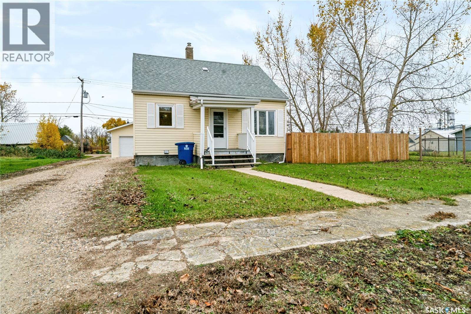 205 WASHINGTON AVENUE, hanley, Saskatchewan