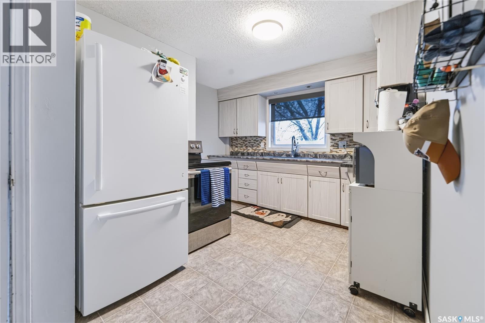 205 Washington Avenue, Hanley, Saskatchewan  S0G 2E0 - Photo 4 - SK051047