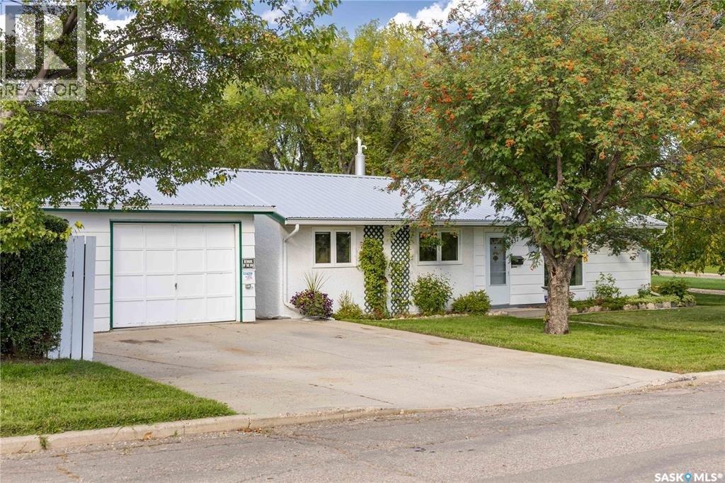 537 T AVENUE S, saskatoon, Saskatchewan