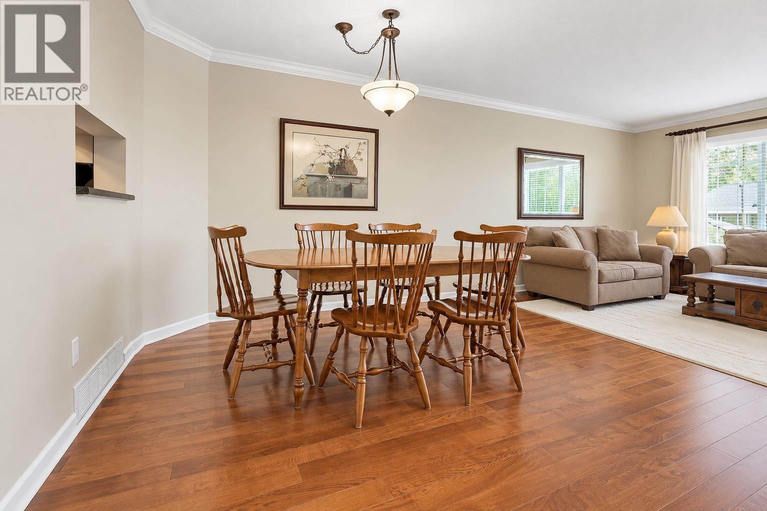 202 1140 Castle Crescent, Port Coquitlam, British Columbia  V3C 5R6 - Photo 3 - R3175169