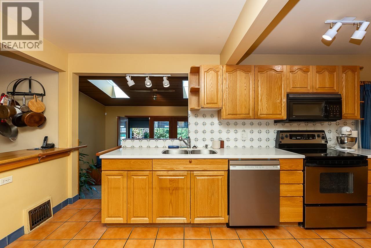 1881 Whyte Avenue, Vancouver, British Columbia  V6J 1B1 - Photo 11 - R3175160