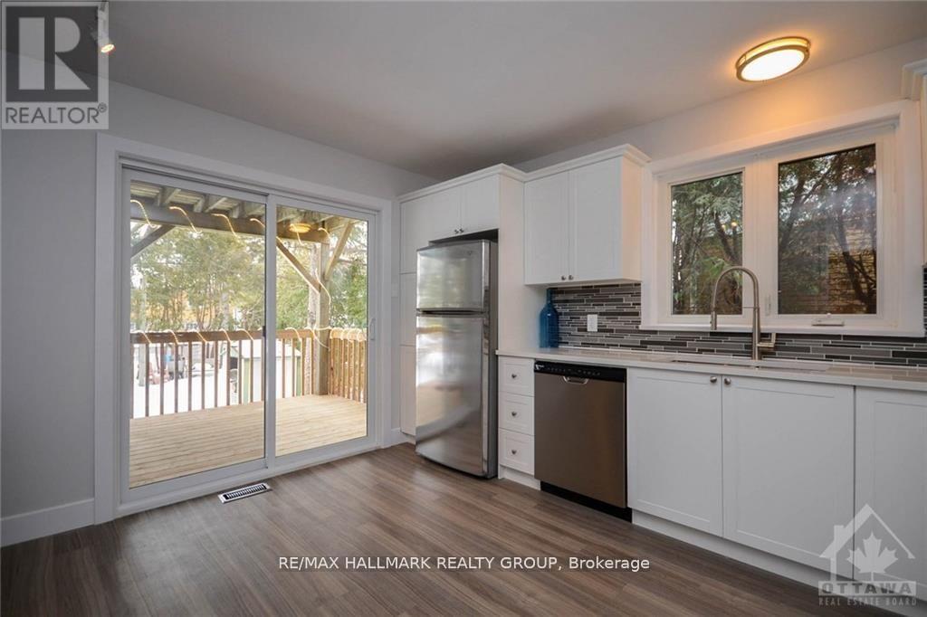 657 Golden Avenue, Ottawa, Ontario  K2A 2G3 - Photo 13 - X13834786