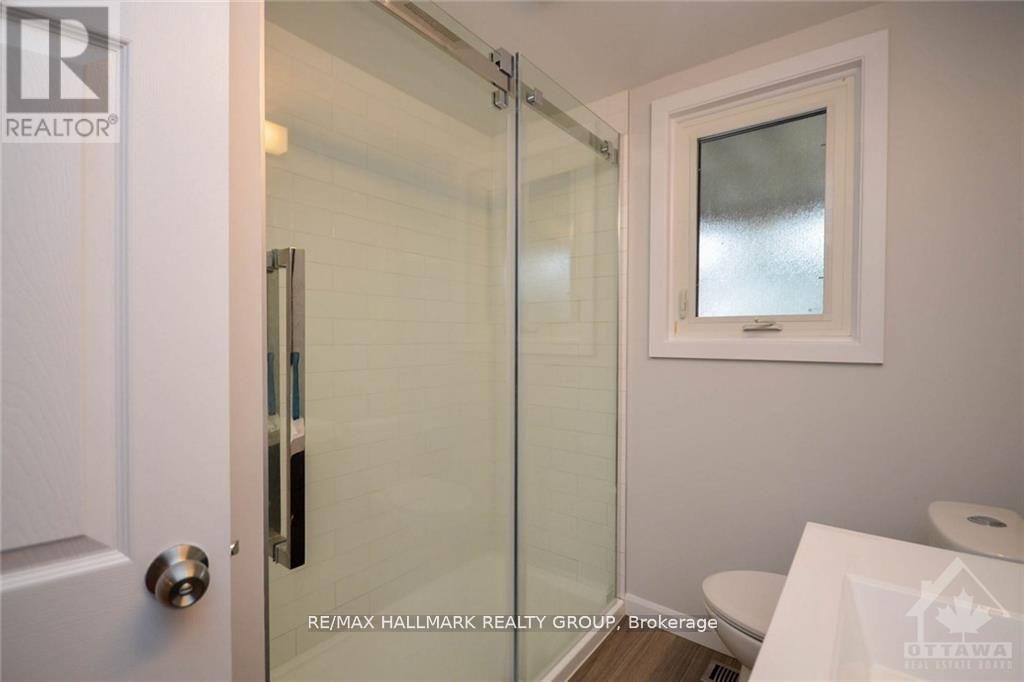 657 Golden Avenue, Ottawa, Ontario  K2A 2G3 - Photo 19 - X13834786