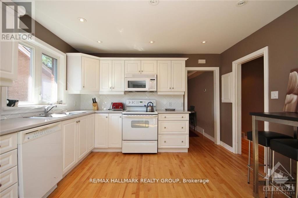 657 Golden Avenue, Ottawa, Ontario  K2A 2G3 - Photo 32 - X13834786