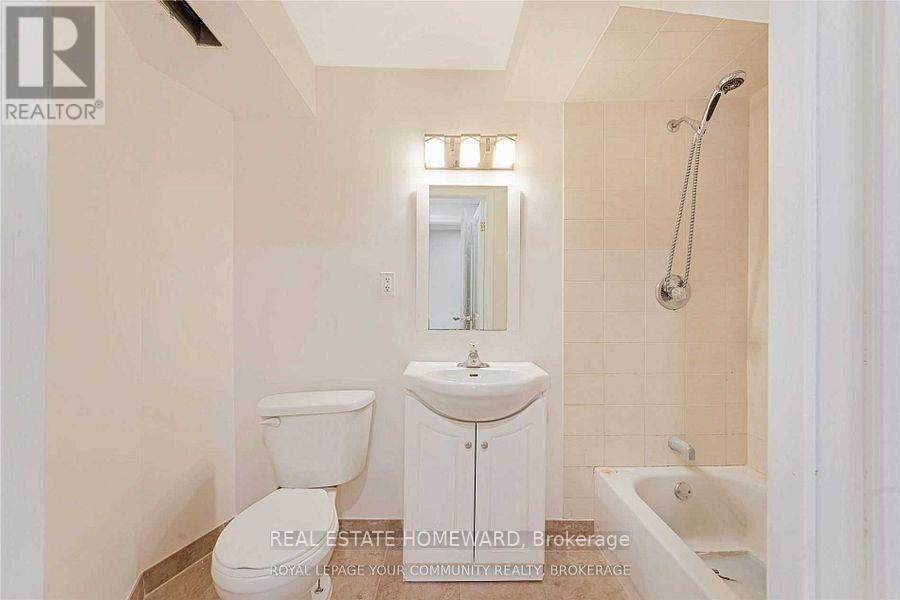 129 Castle Rock Drive, Richmond Hill (North Richvale), Ontario  L4C 6A1 - Photo 28 - N14030142