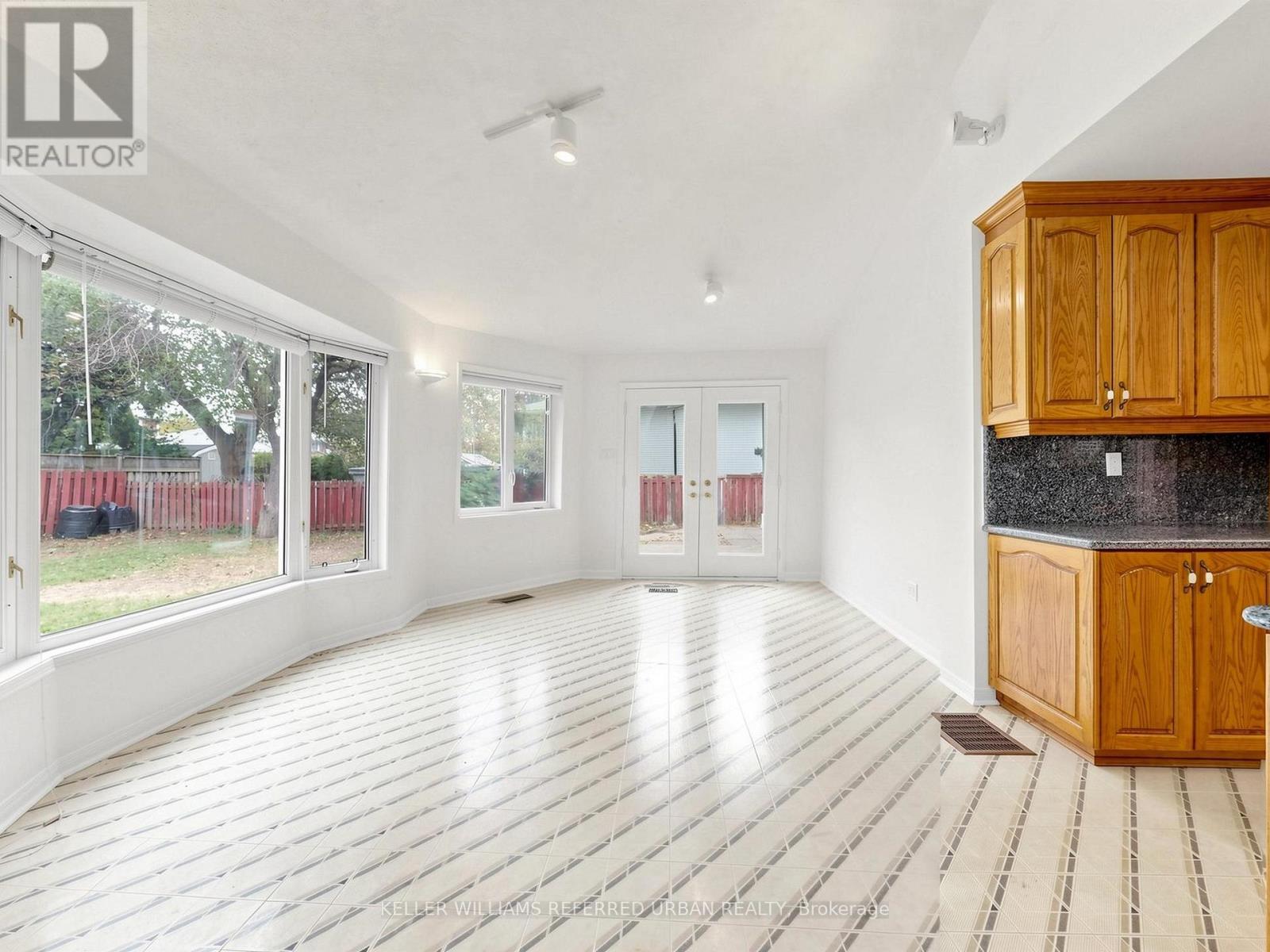 82 Crossbow Crescent, Toronto, Ontario  M2J 3M4 - Photo 19 - C14032108