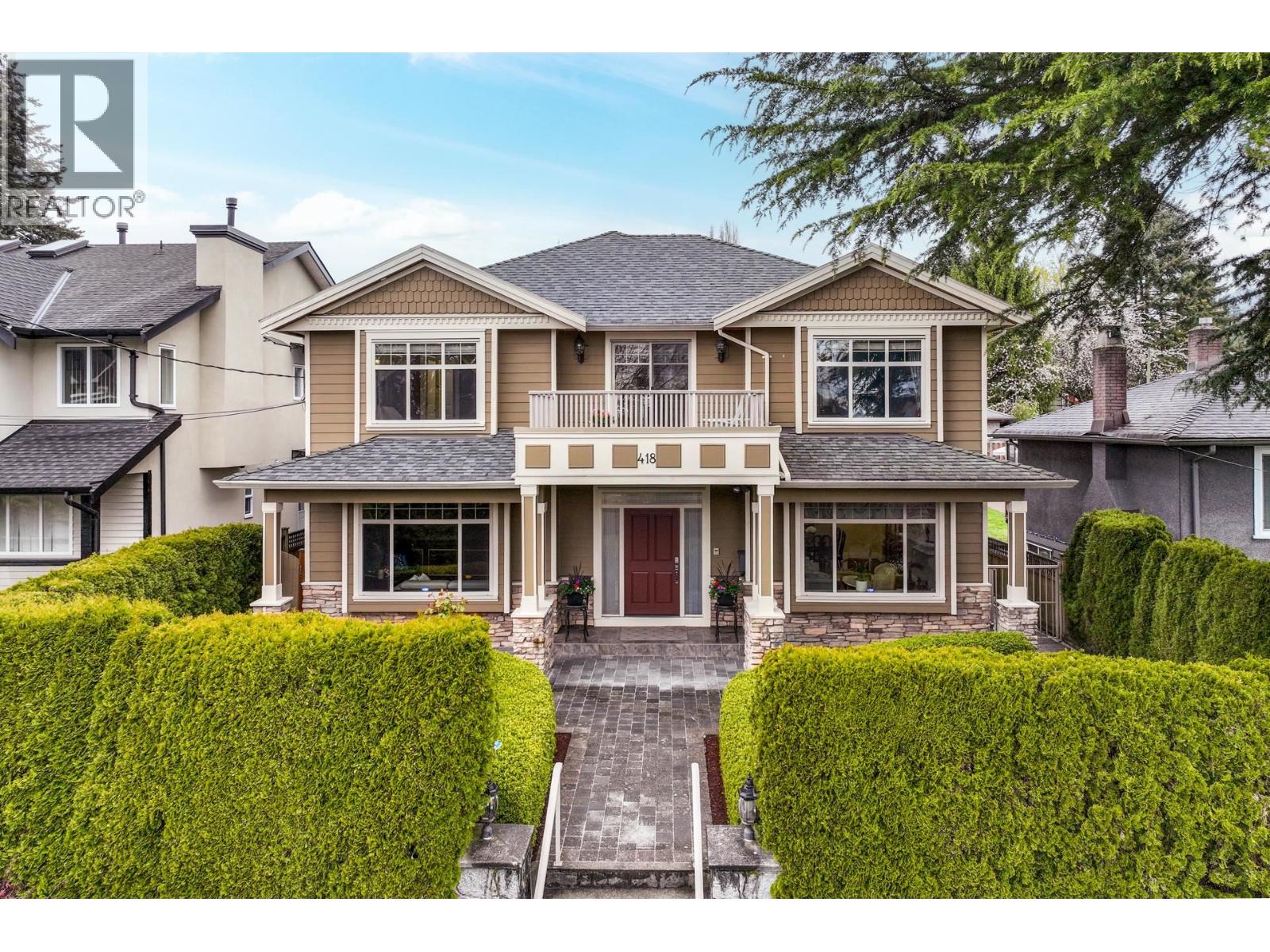 418 E 13TH STREET, North Vancouver, British Columbia